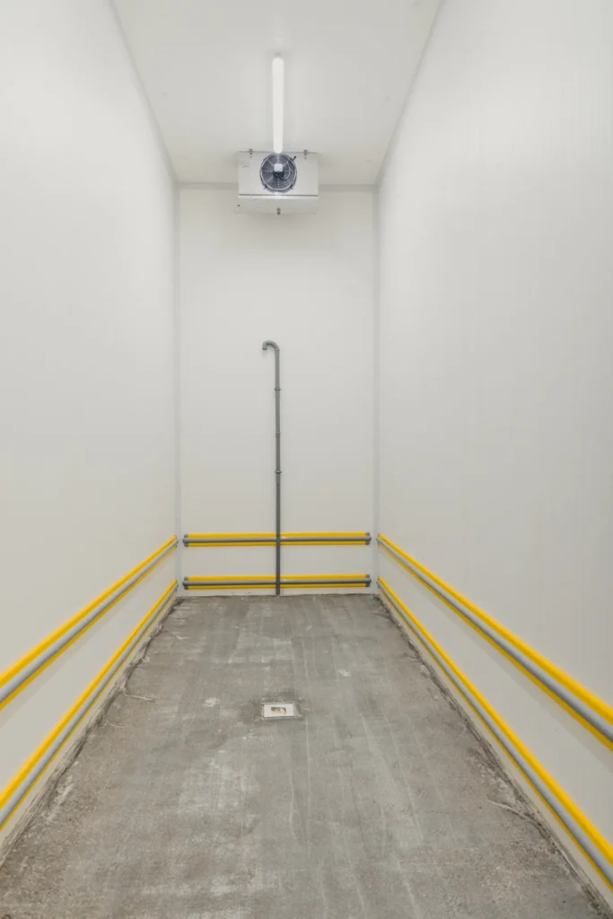 Mantenimiento de Cuartos Fríos en Medellín una imagen que representa el tema de mantenimiento de cuartos frios y se relaciona directamente con Mantenimiento de Cuartos Fríos